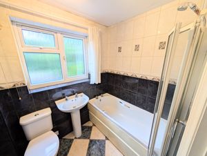 Photo 19- click for photo gallery